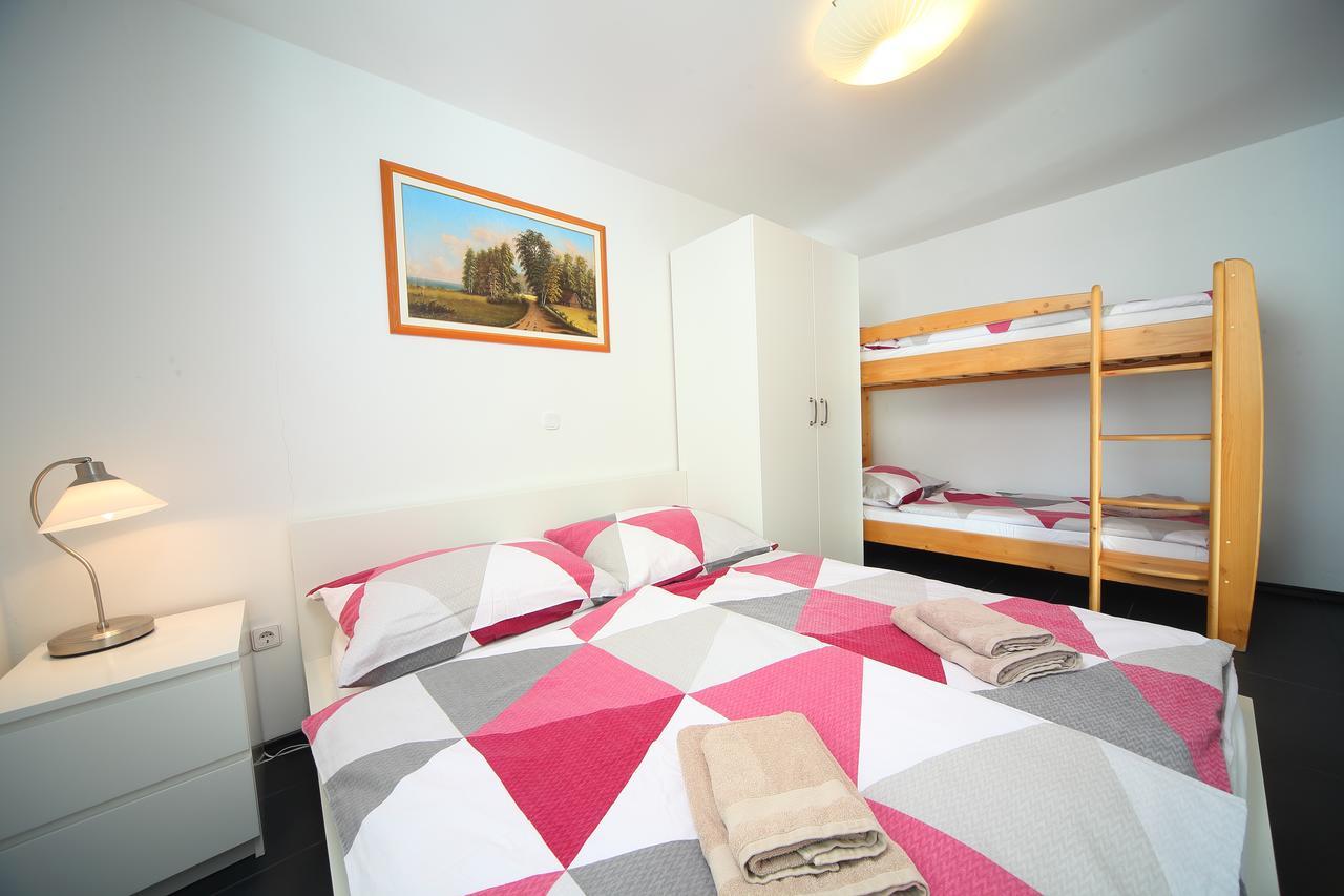 Apartment Leposa Kranjska Gora Exteriör bild